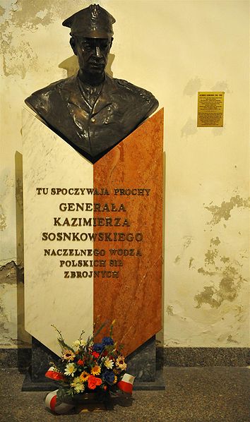 354px-Sosnkowski_grave
